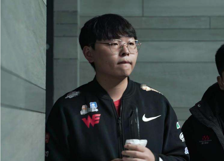 开云手机在线登陆入口-TheShy意外战胜湖人，败北引爆全场！全场沸腾不已-开云手机在线登陆入口