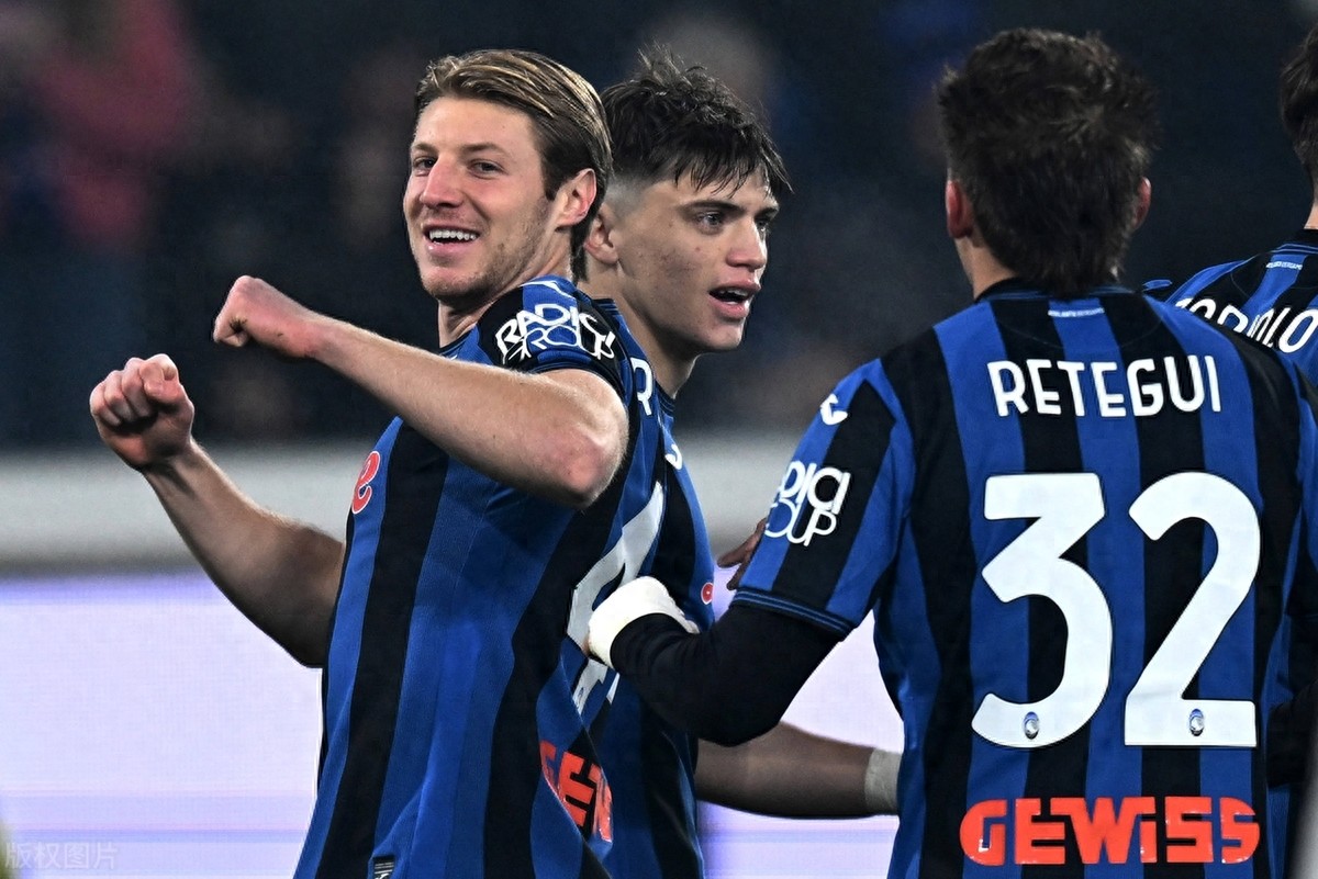 包含亚特兰大训练开放日,今晨内部沟通引欢呼,意大利杯在即,训练强度明显提升的词条 包含亚特兰大训练开放日,今晨内部沟通引欢呼,意大利杯在即,训练强度明显提升的词条