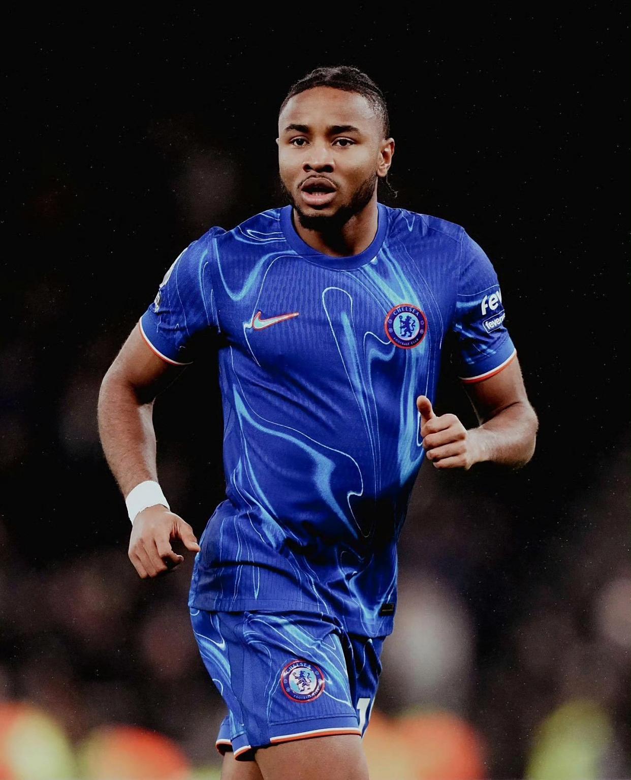 国际米兰发布备战花絮，转会期造点机会，社区盾任务艰巨，赛程密集仍需轮换的简单介绍